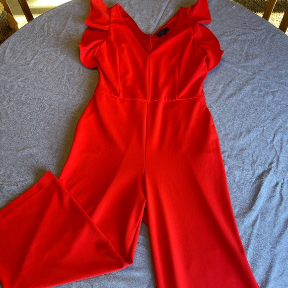 Womens Red Sleeveless V Neck Cropped Jumpsuit - Picture 1 of 8